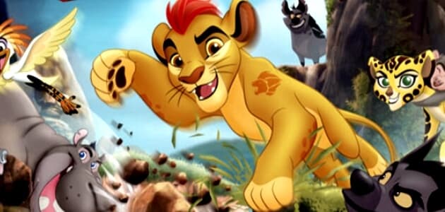 Il leone guardiano si affretta ad aiutare